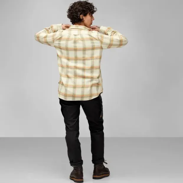 Skjorte til dame XL Fjällräven Övik Heavy Flannel W XL 543-5