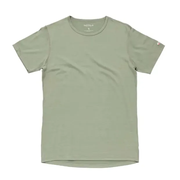 Skjorte til herreDevold Breeze Plus Merino Tee 402