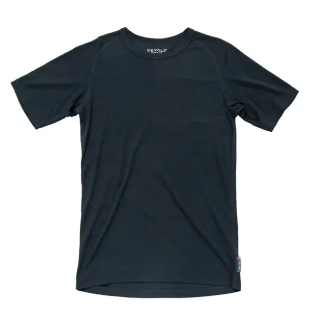 Skjorte til herreDevold Lauparen Merino Tee 284